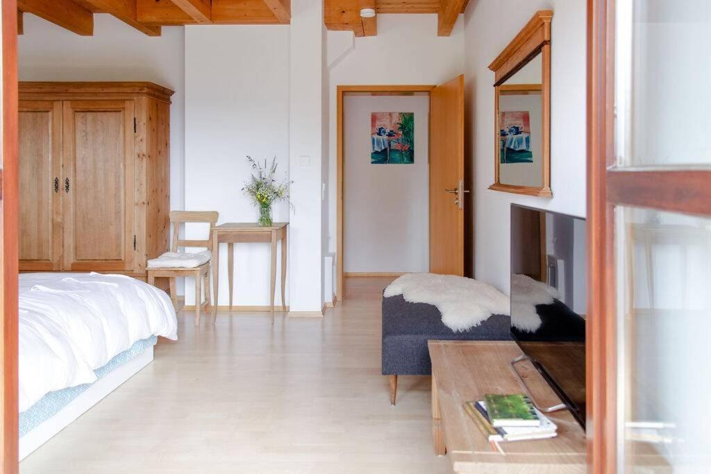 4-Zimmer-Ferienwohnung Waldbluemle Dobel Exteriör bild
