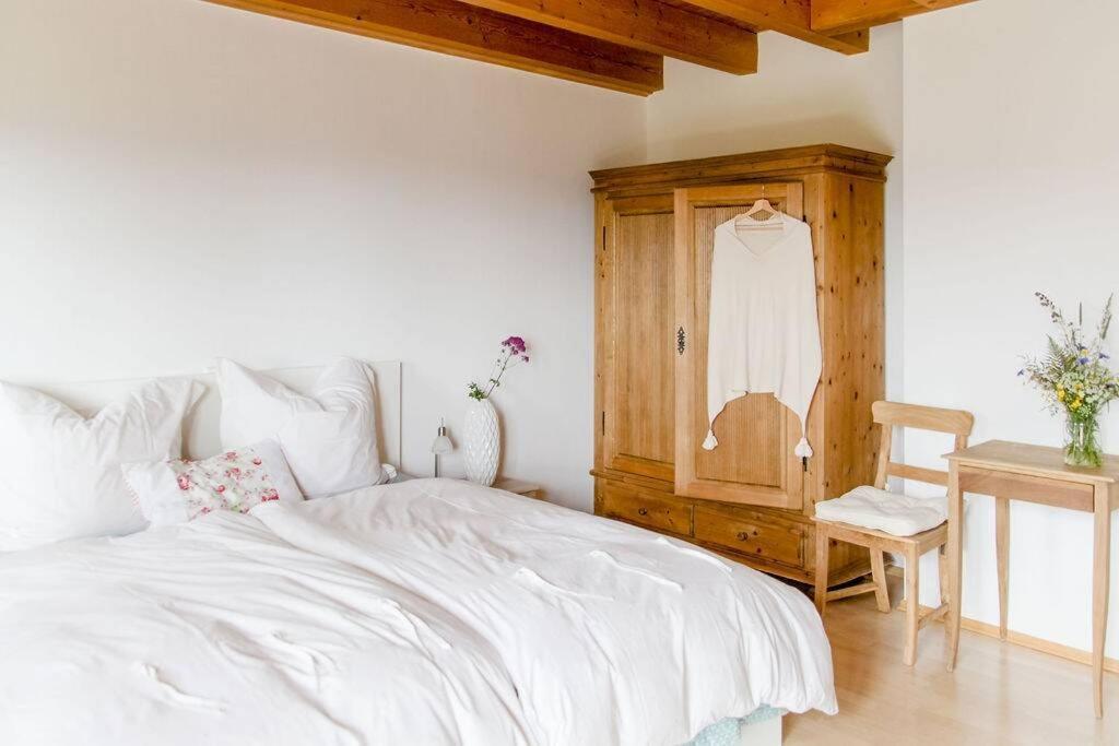 4-Zimmer-Ferienwohnung Waldbluemle Dobel Exteriör bild